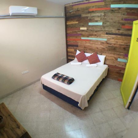 Hostal El Farol Asuncion Exterior photo